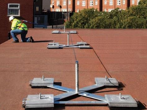 配重塊錨固水平生命線系統