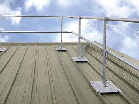 為什么要使用免焊接護欄